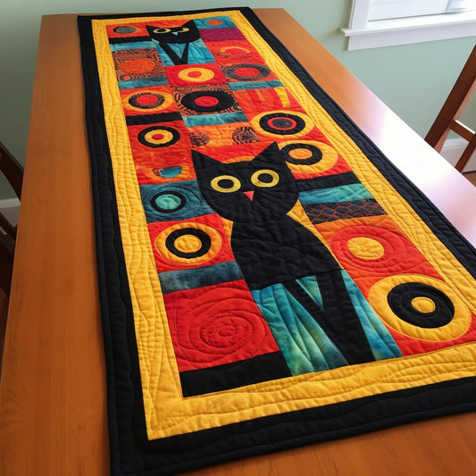 Black Cat TAI201223041 Quilted Table Runner