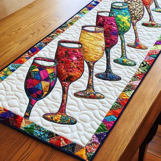 Wine Glass DAI040225468 Quilted Table Runner