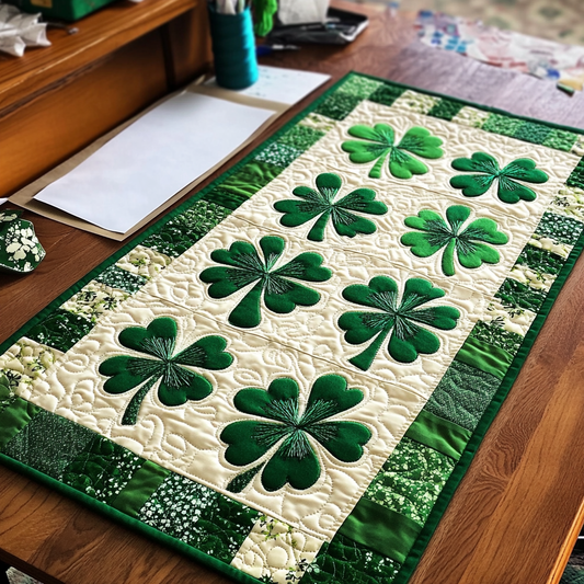 Shamrock TAI121024005 Quilted Table Runner