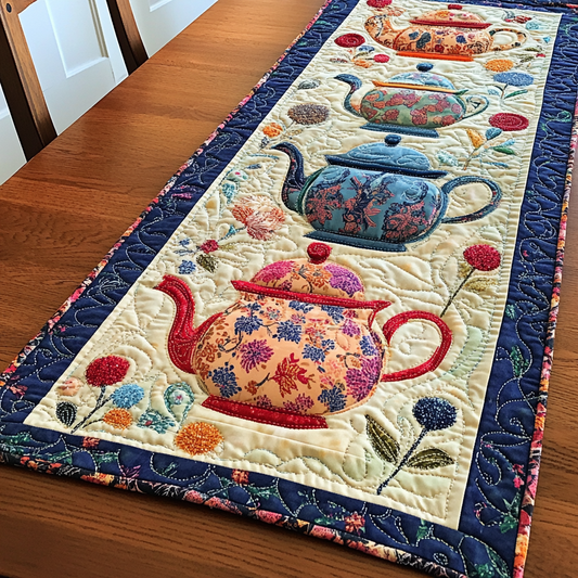 Teapot TAI041024243 Quilted Table Runner