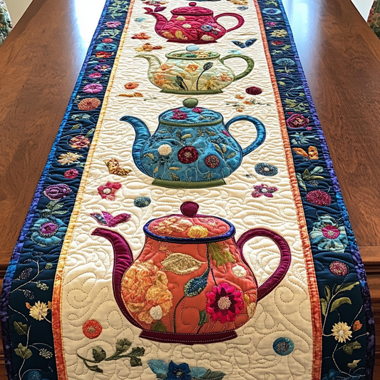 Teapot TAI041024308 Quilted Table Runner