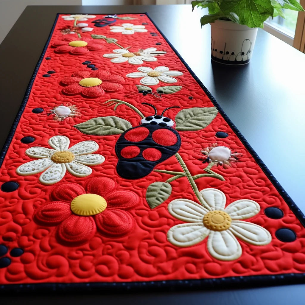 Lady Bug TAI060123135 Quilted Table Runner