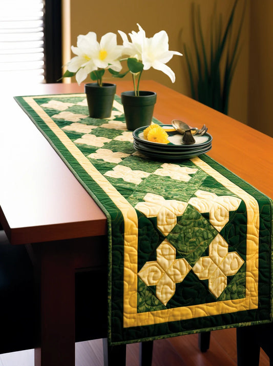 Irish TAI260224359 Quilted Table Runner