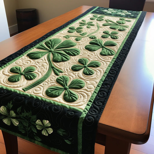 Shamrock TAI260224389 Quilted Table Runner