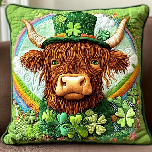 St Patrick's Day Highland Cow DAI090125360 Quilted Pillow Case