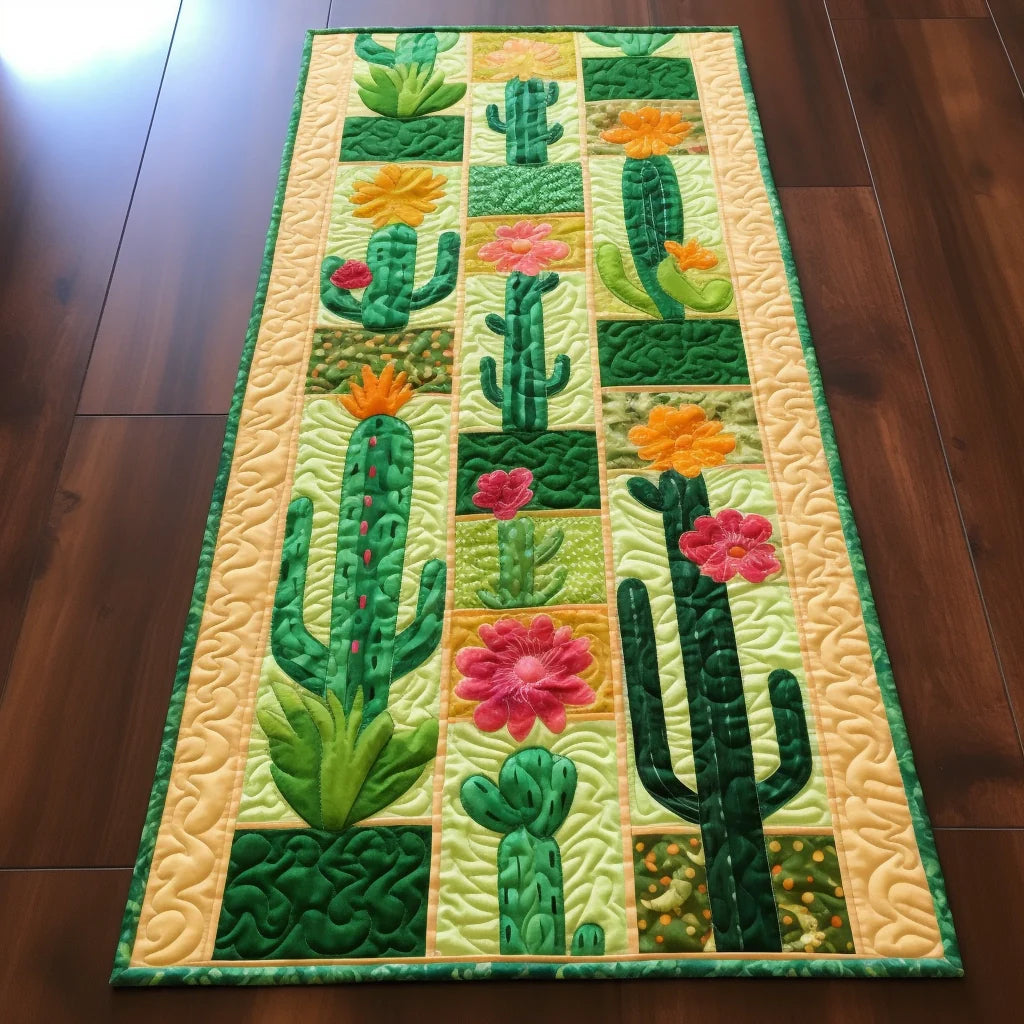 Cactus TAI201223069 Quilted Table Runner