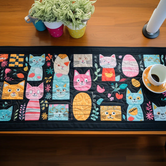 Cat TAI280224047 Quilted Table Runner