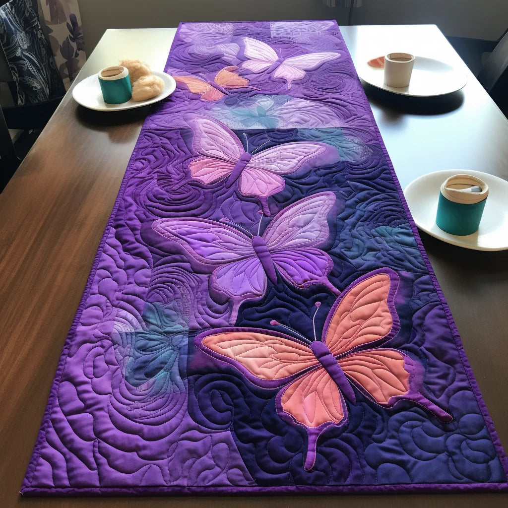 Butterfly TAI30112345 Quilted Table Runner