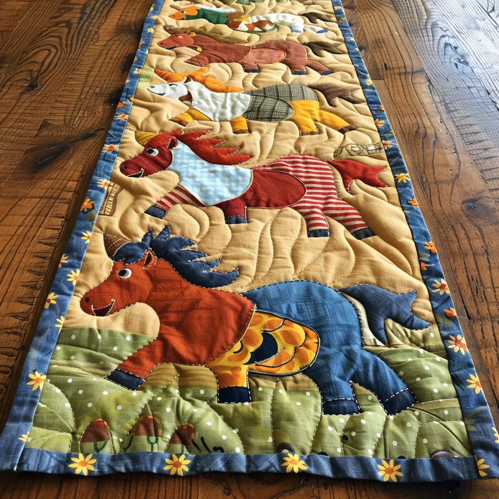 Horse TAI060324320 Quilted Table Runner