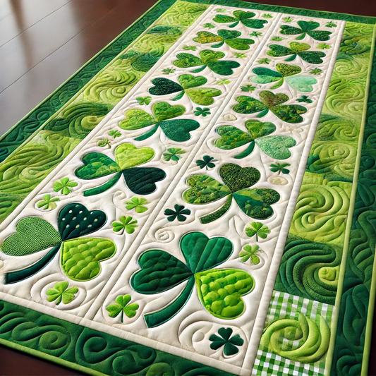 Shamrock NTA281024389 Quilted Table Runner